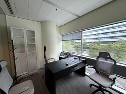 Gateway East (D7), Office #556982211